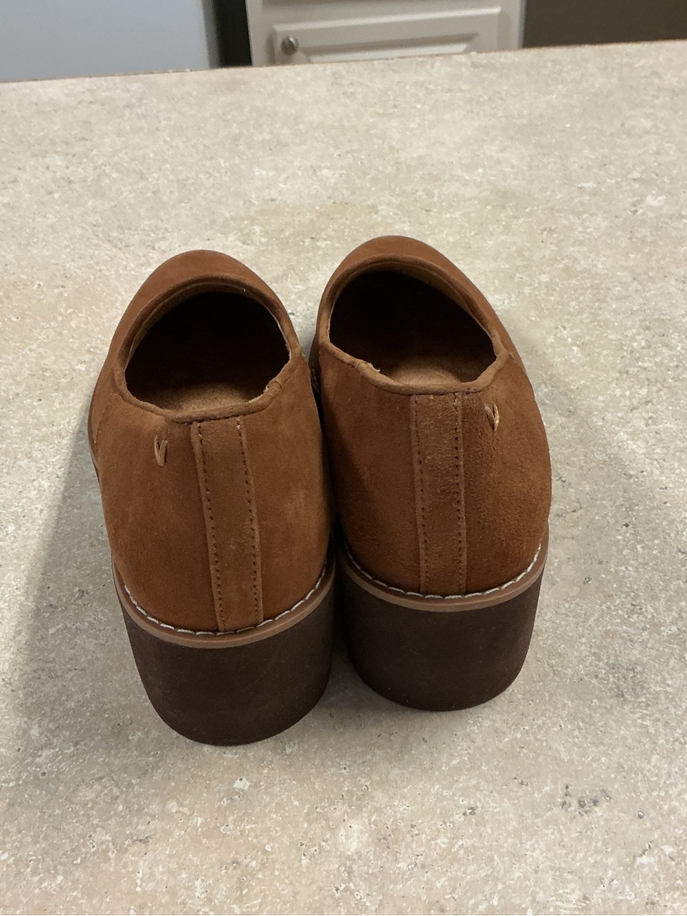 Vionic SZ 6.5 Suede Willa Wedge Toffee Round Toe Slip On Water Repellent Shoes - Picture 7 of 12